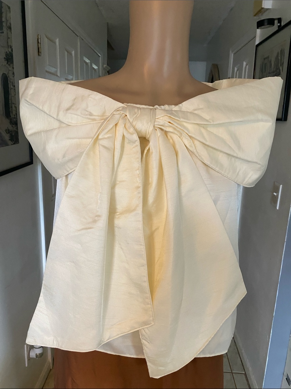 Fate NWT Cream Bow-Front Off-Shoulder Blouse gb3